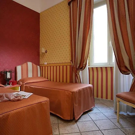 Golden Hotel Rom